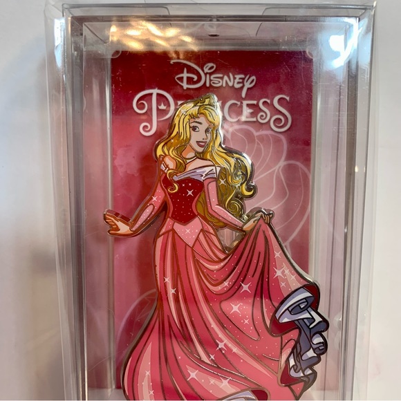NWT. FiGPiN - Disney Princess Aurora #686 - Picture 6 of 7